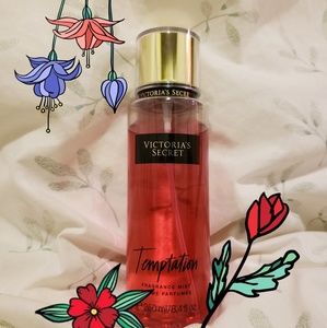 Victoria's Secret Temptation fragrance mist